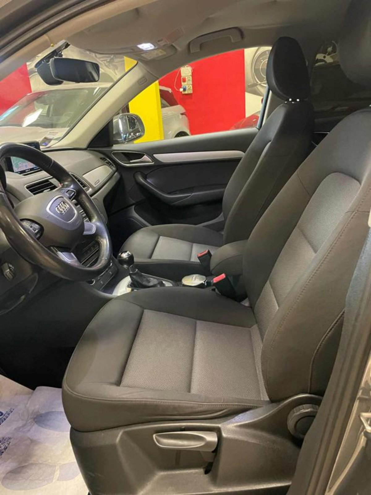 Audi Q3 2.0 TDI 150 CV (12)