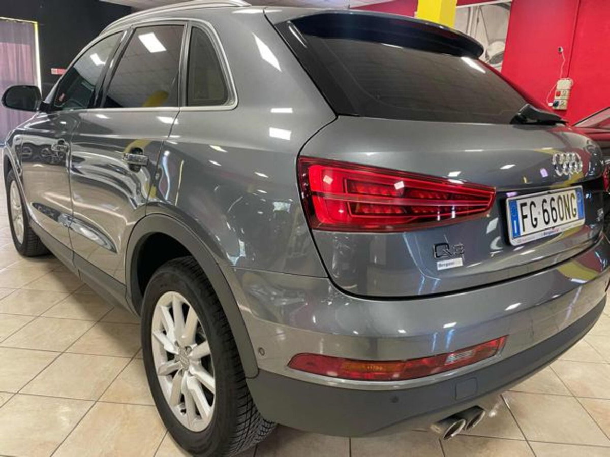 Audi Q3 2.0 TDI 150 CV (3)