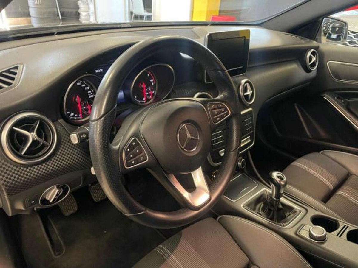 Mercedes-Benz Classe A 180 d Sport (6)