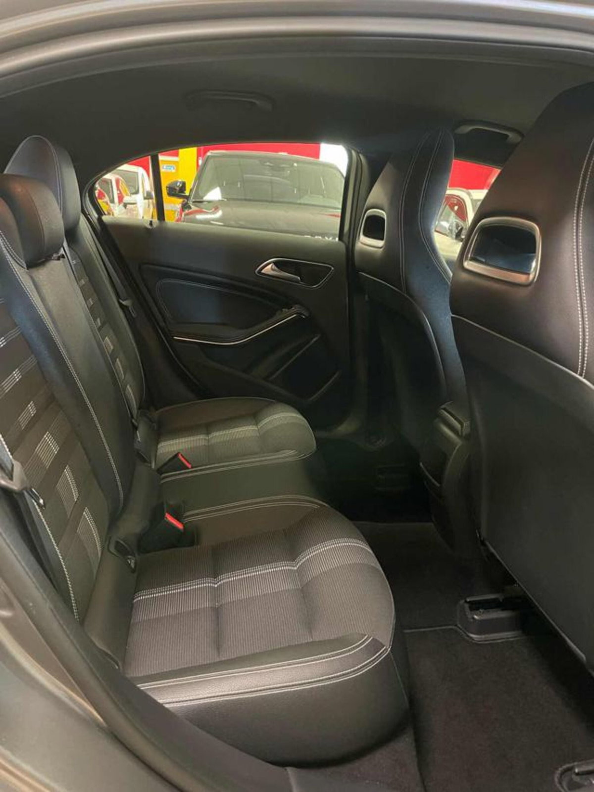Mercedes-Benz Classe A 180 d Sport (8)