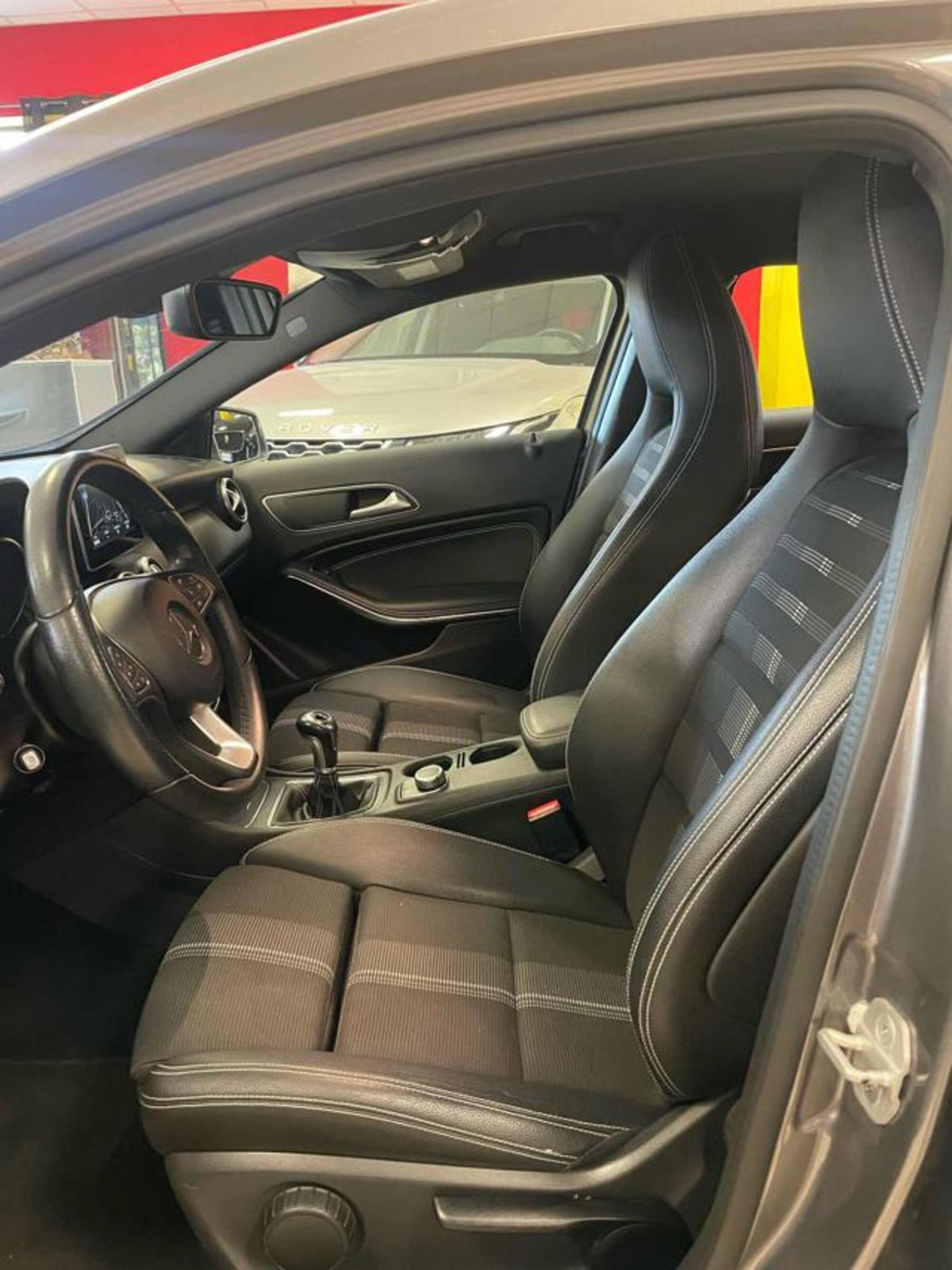 Mercedes-Benz Classe A 180 d Sport (9)