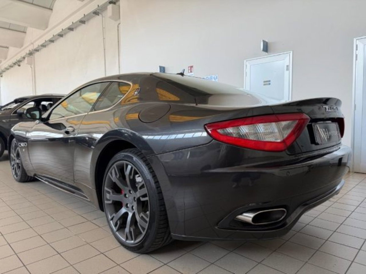 Maserati Granturismo GranTurismo 4.7 V8 automatica S (4)
