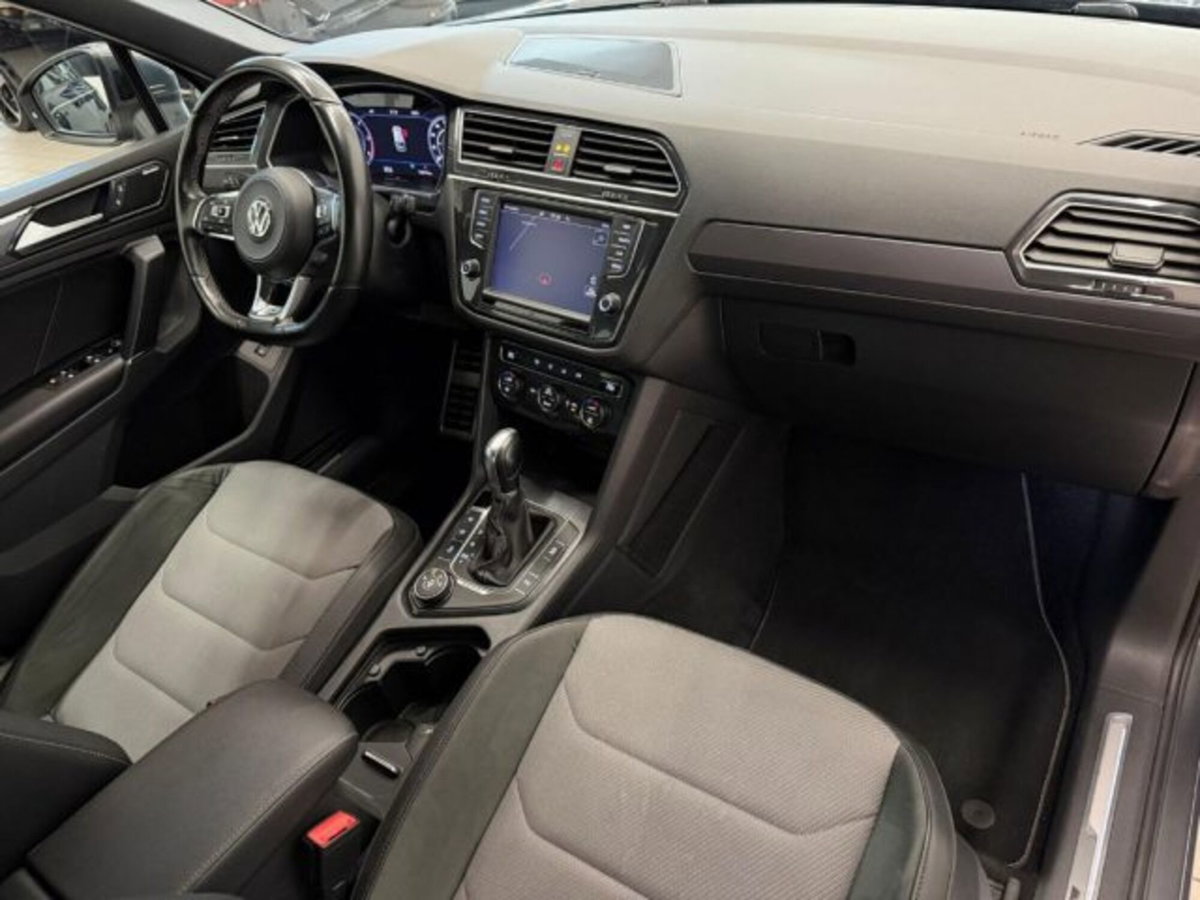 Volkswagen Tiguan 2.0 BiTDI SCR DSG 4MOTION Executive R-Line BMT (10)