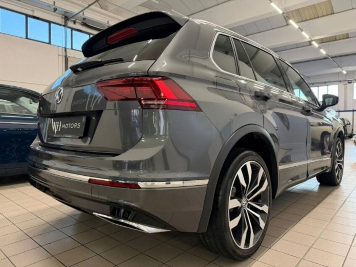 Volkswagen Tiguan 2.0 BiTDI SCR DSG 4MOTION Executive R-Line BMT (6)