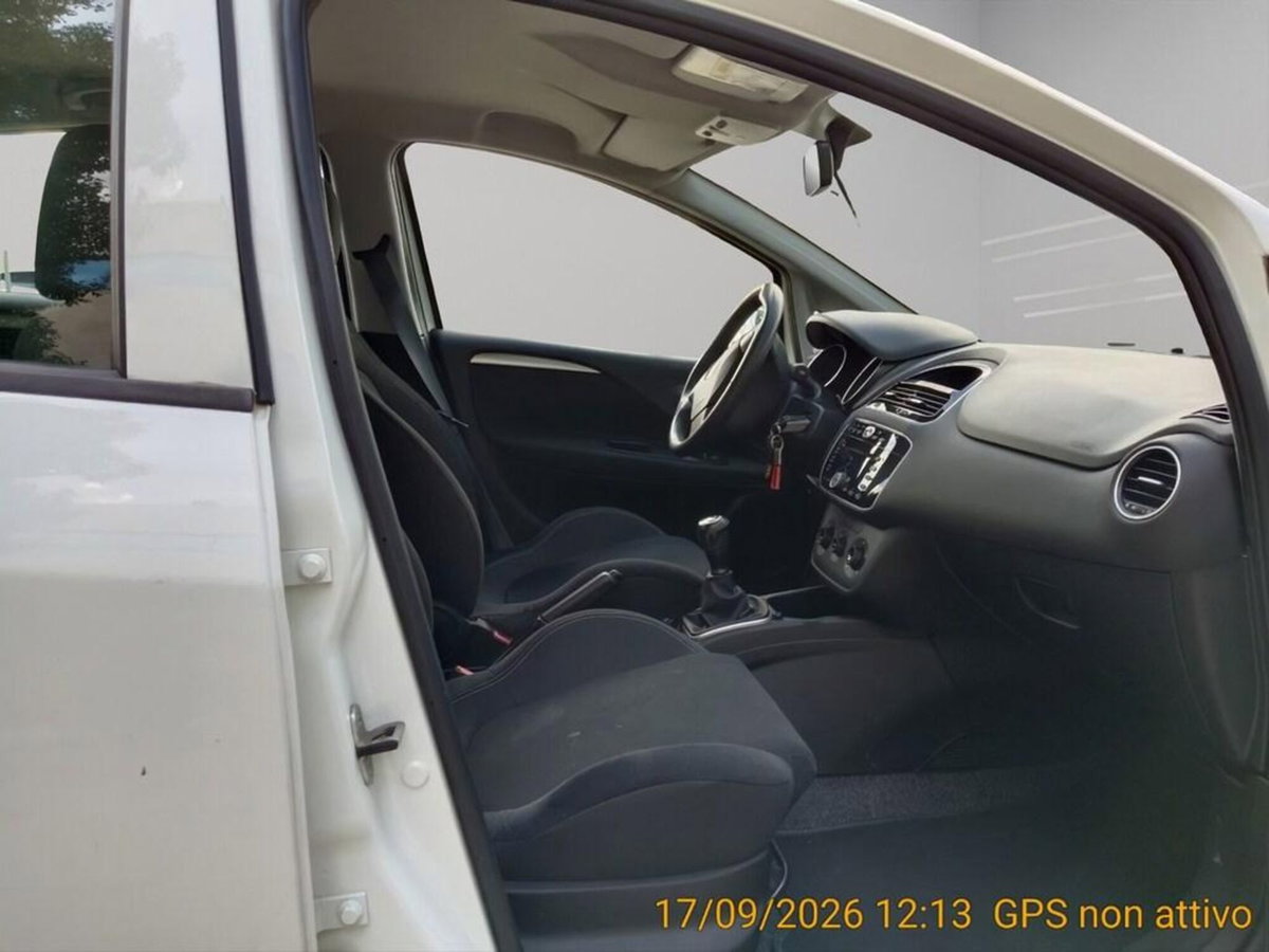 Fiat Punto 1.3 MJT II S&S 95 CV 5 porte Lounge (11)