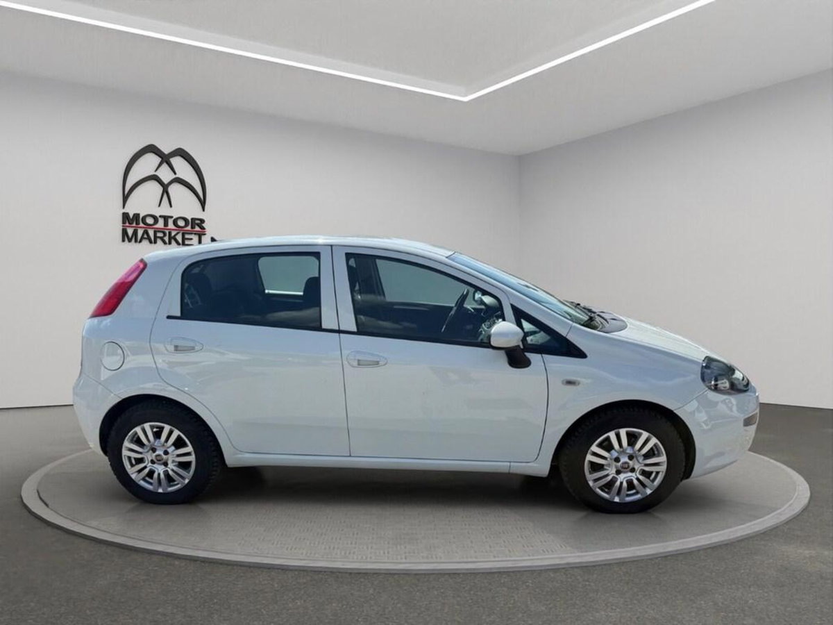 Fiat Punto 1.3 MJT II S&S 95 CV 5 porte Lounge (4)
