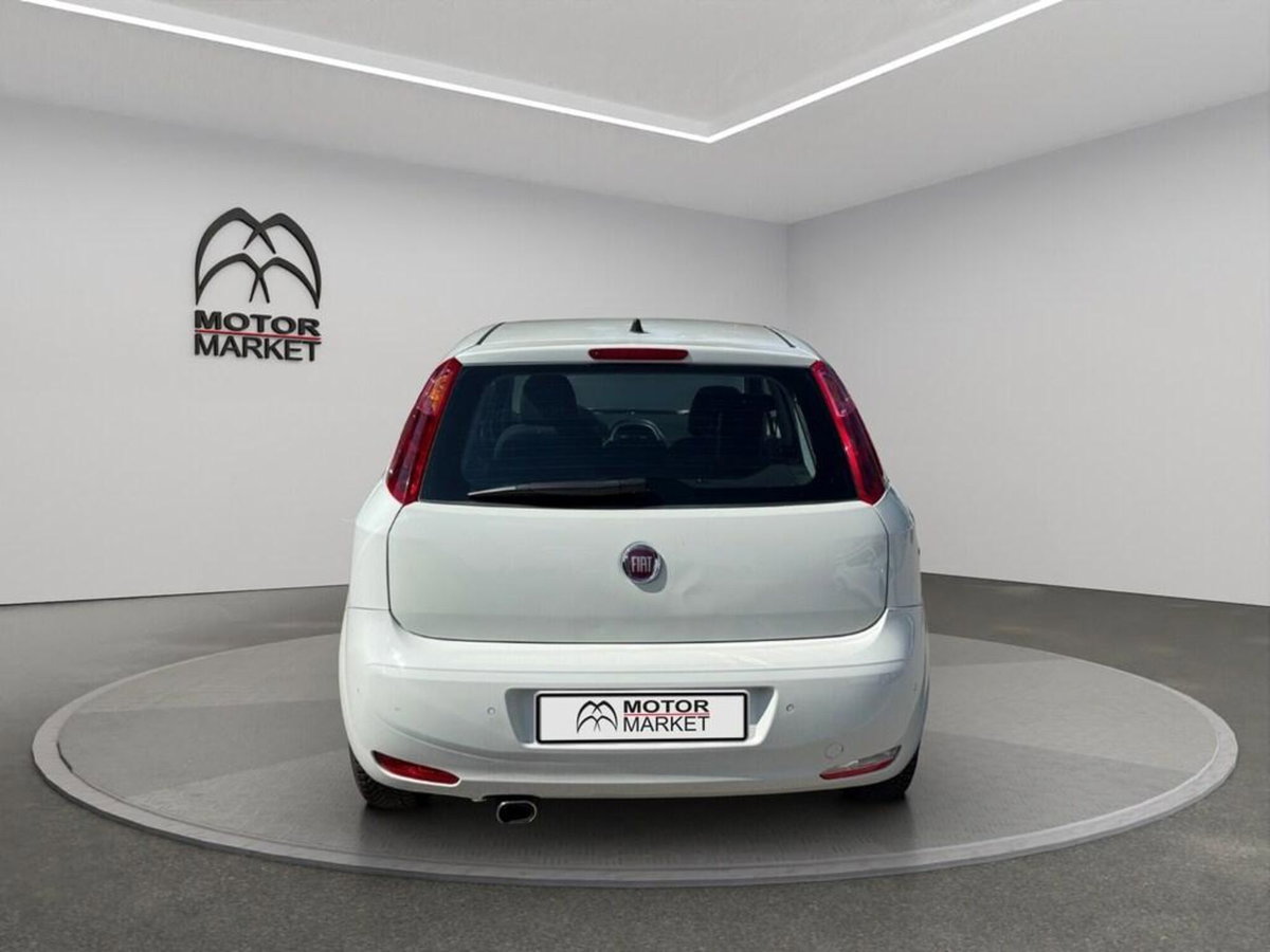 Fiat Punto 1.3 MJT II S&S 95 CV 5 porte Lounge (6)