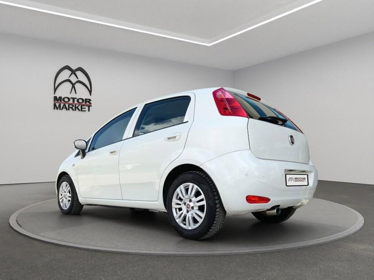 Fiat Punto 1.3 MJT II S&S 95 CV 5 porte Lounge (8)