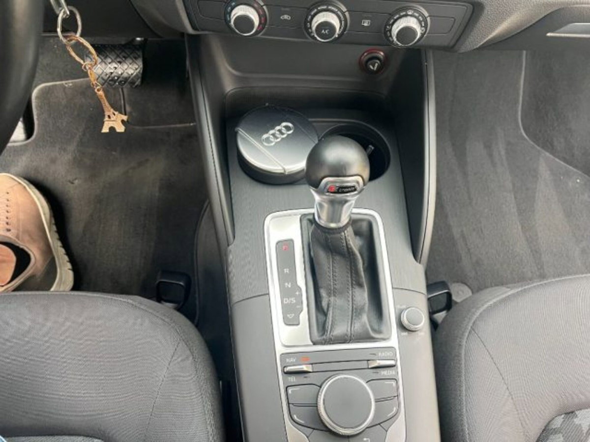 Audi A3 Sportback 1.6 TDI clean diesel S tronic Business (13)