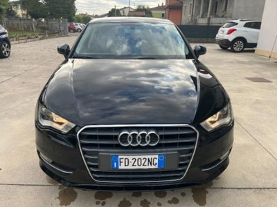 Audi A3 Sportback 1.6 TDI clean diesel S tronic Business (2)