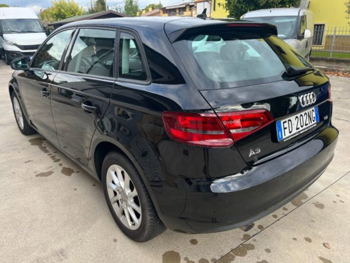Audi A3 Sportback 1.6 TDI clean diesel S tronic Business (6)