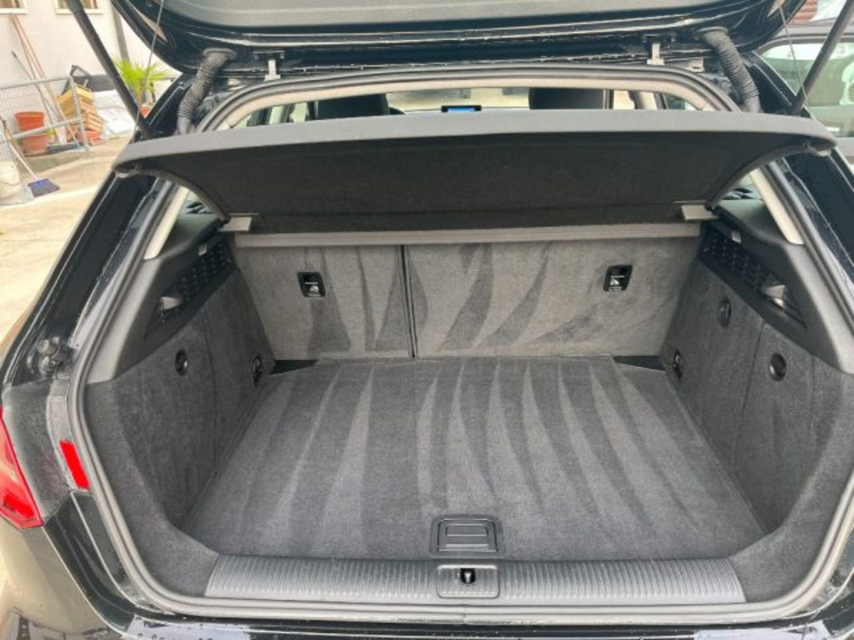 Audi A3 Sportback 1.6 TDI clean diesel S tronic Business (8)