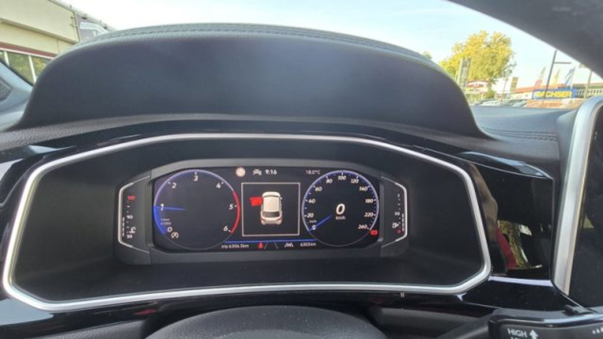 Volkswagen T-Roc 2.0 tdi R-Line 115cv (13)