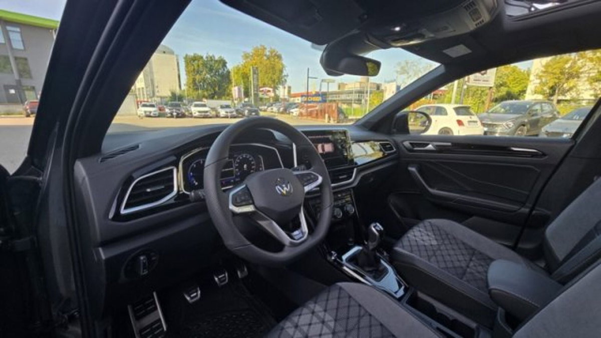 Volkswagen T-Roc 2.0 tdi R-Line 115cv (8)