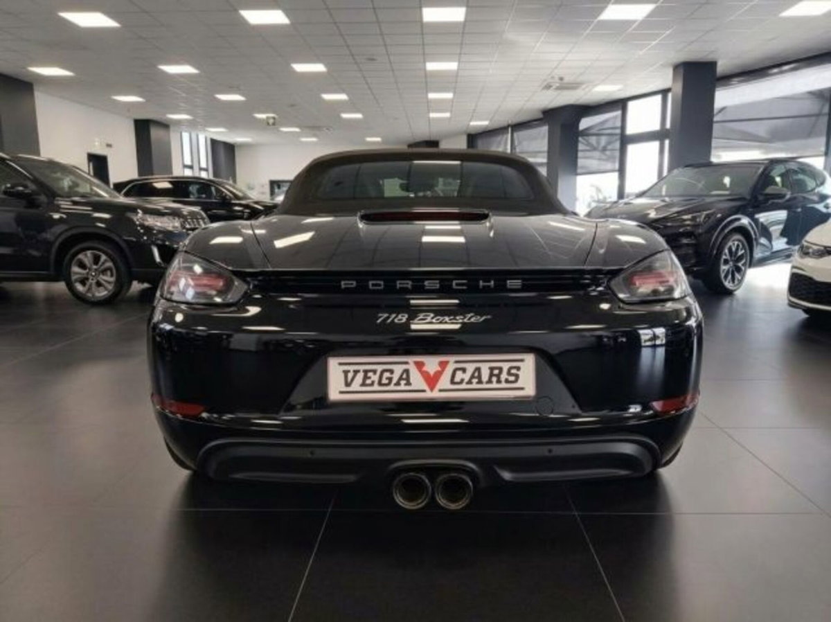 Porsche 718 Boxster  Boxster 2.0 300cv (10)