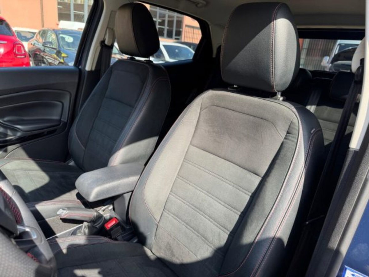 Ford EcoSport 1.0 EcoBoost 100 CV ST-Line (16)