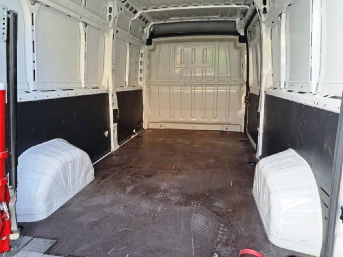 Citroen Jumper Furgone 35 BlueHDi 140 S&S PLM-SL-TM-DC Furgone Heavy Busin. (15)