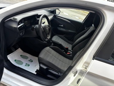 Opel Corsa 1.5 D 100 CV Edition (4)