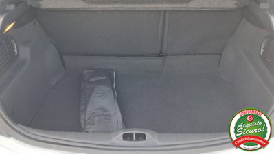Peugeot 208 82 5 porte Active (8)