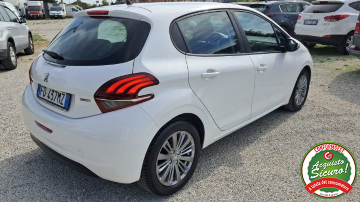 Peugeot 208 82 5 porte Active (9)