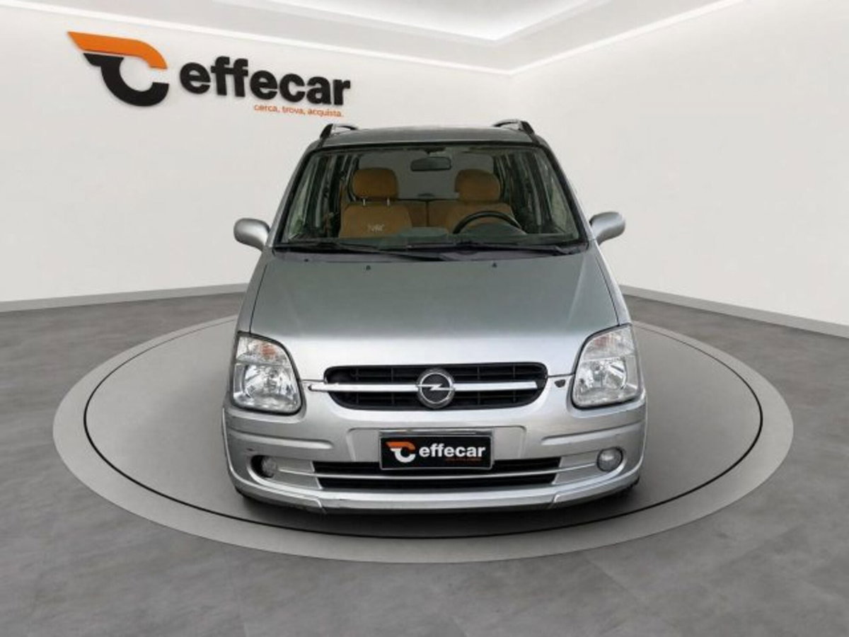 Opel Agila 1.2 16V Comfort (2)