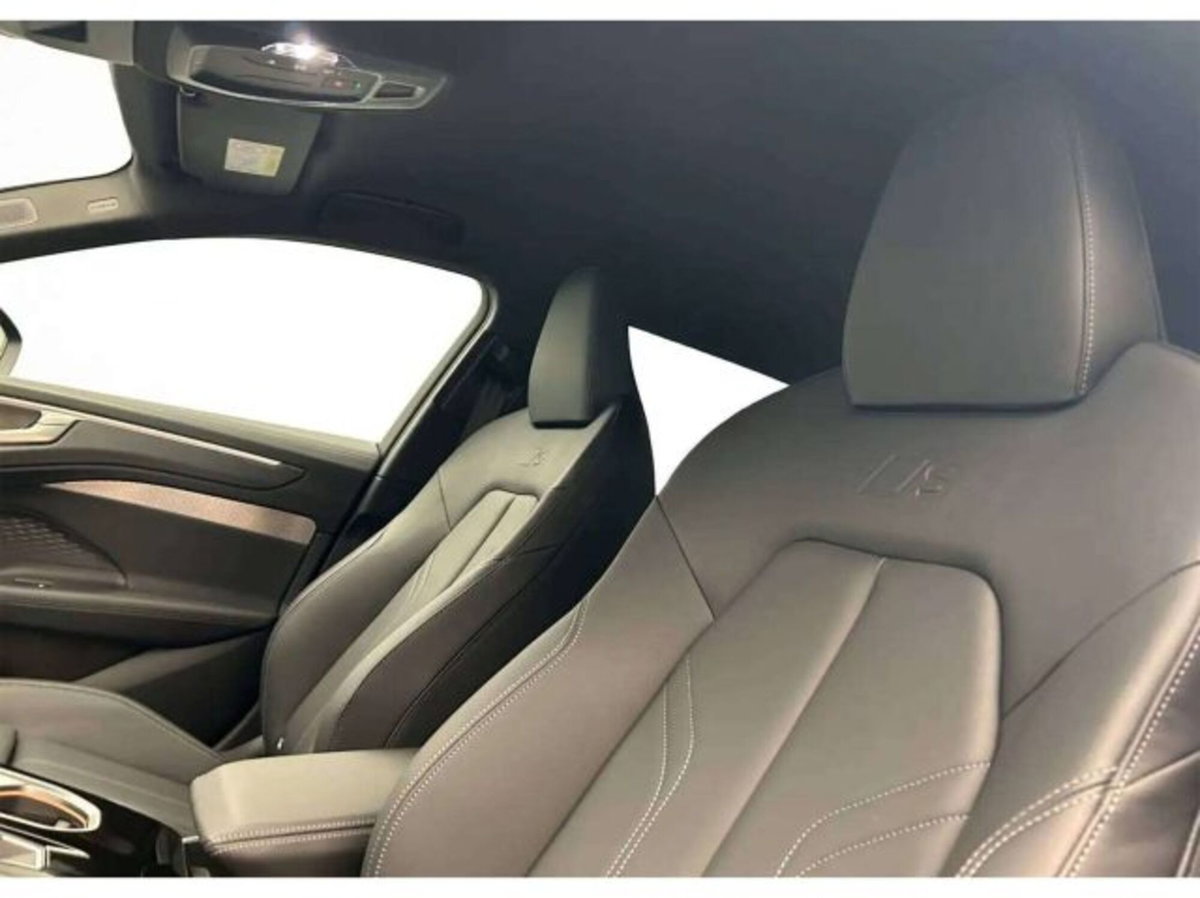 Audi A6 Avant e-Tron performance Business Advanced 367cv (14)