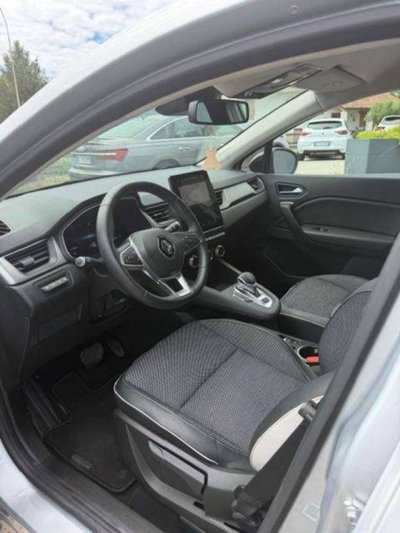 Renault Captur Plug-in Hybrid E-Tech 160 CV Intens (9)