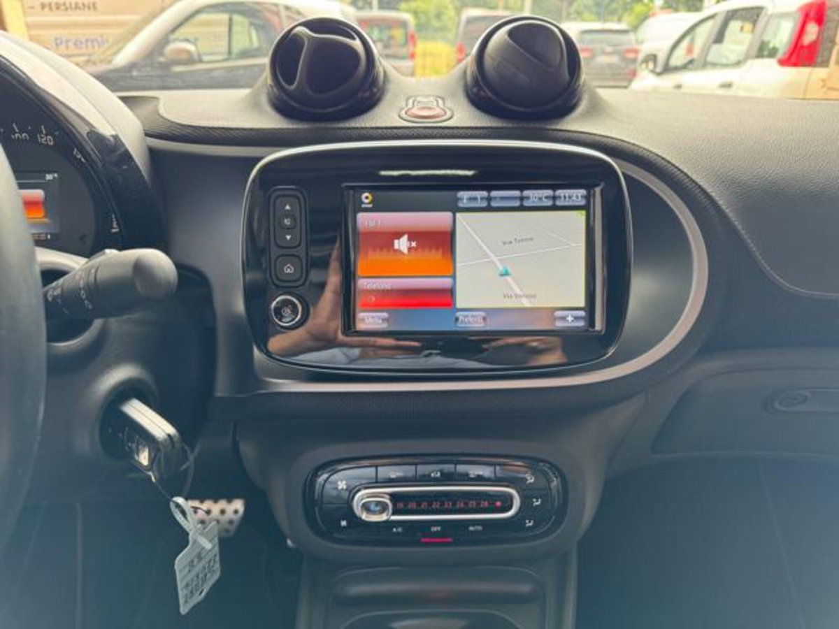 smart Fortwo Cabrio BRABUS 0.9 Turbo twinamic cabrio Xclusive (9)