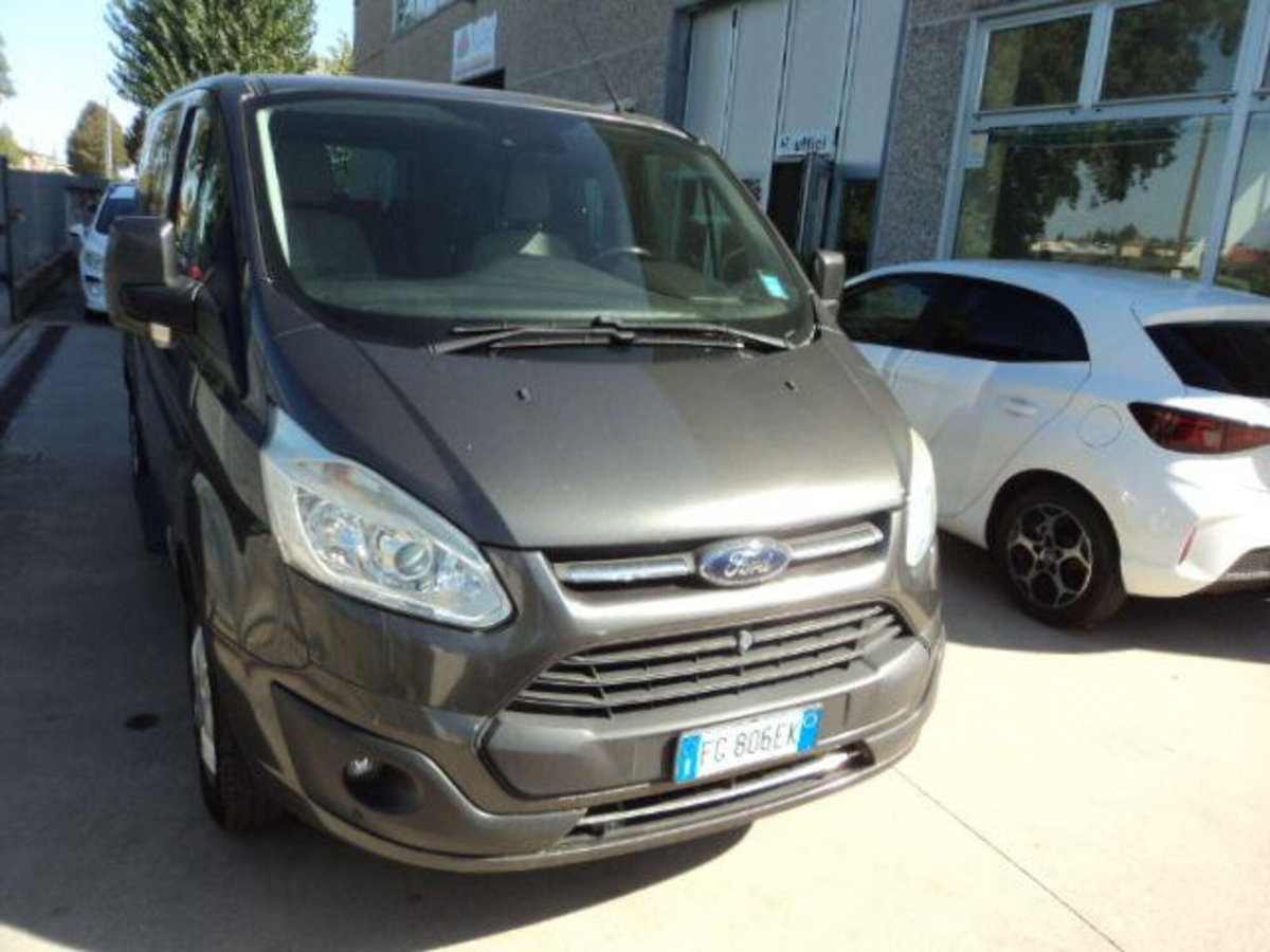 Ford Tourneo Custom 310 2.0 TDCi 130CV PC Titanium (3)