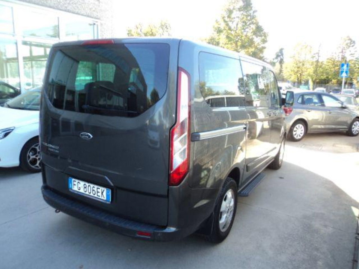 Ford Tourneo Custom 310 2.0 TDCi 130CV PC Titanium (4)