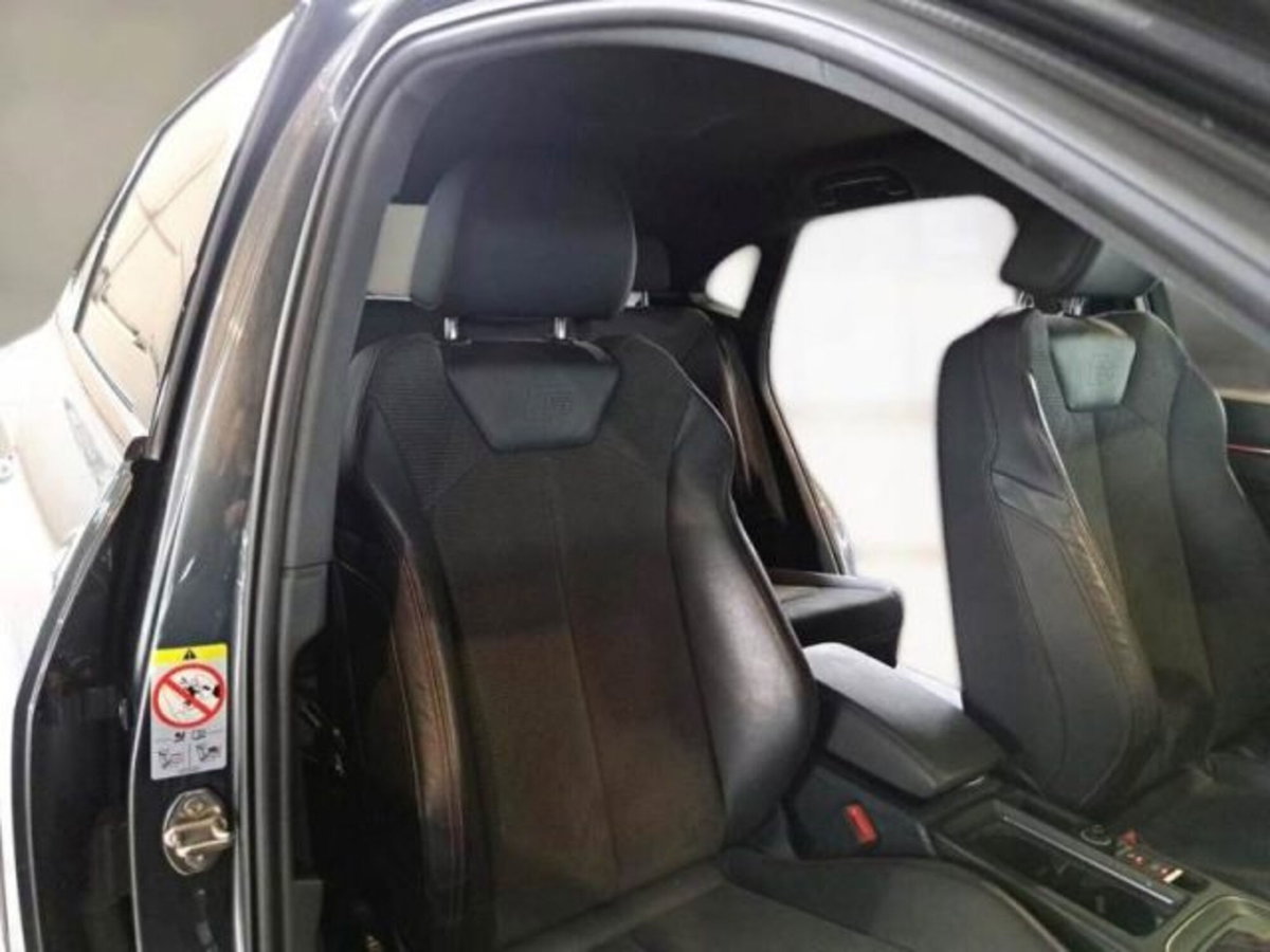 Audi Q3 Sportback 35 TDI quattro S tronic S line edition (11)