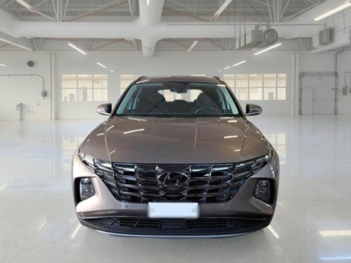 Hyundai Tucson 1.6 phev Xline 4wd auto (2)