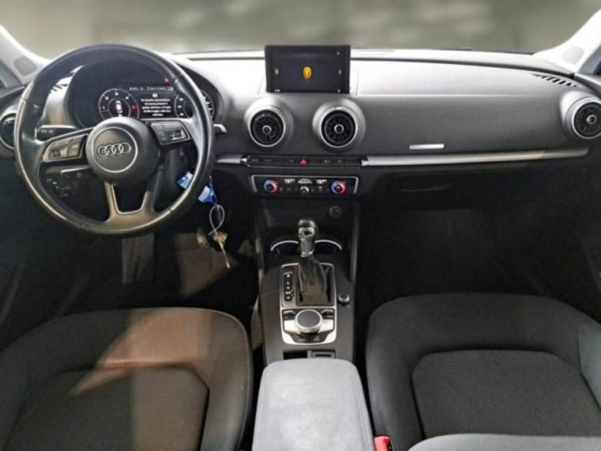 Audi A3 Sportback 30 TDI S tronic Admired (2)