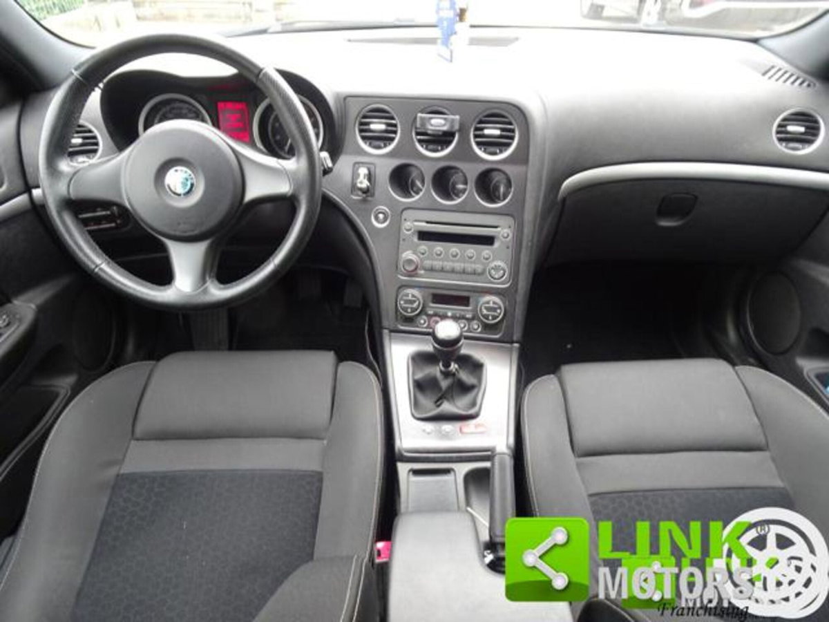 Alfa Romeo 159 1750 TBi Distinctive (9)