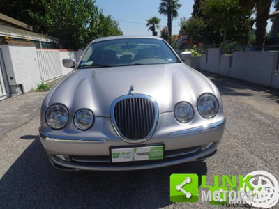 Jaguar S-Type 3.0 V6 Executive (8)