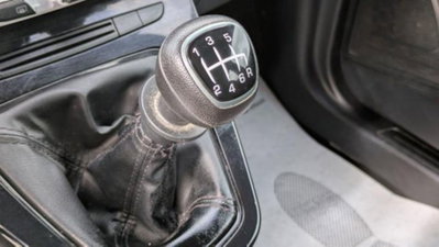 Lancia Ypsilon 1.0 FireFly 5 porte S&S Hybrid Gold Plus (8)