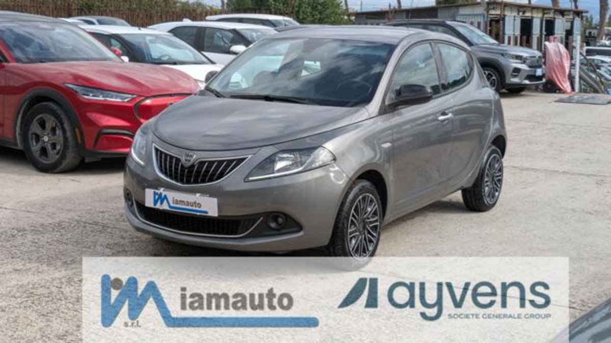 Lancia Ypsilon 1.0 FireFly 5 porte S&S Hybrid Gold Plus