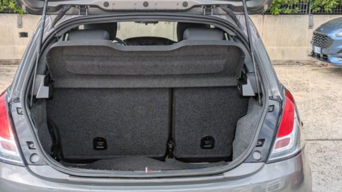 Lancia Ypsilon 1.0 FireFly 5 porte S&S Hybrid Gold Plus (13)