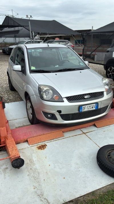 Ford Fiesta 1.2 16V 3p. usata