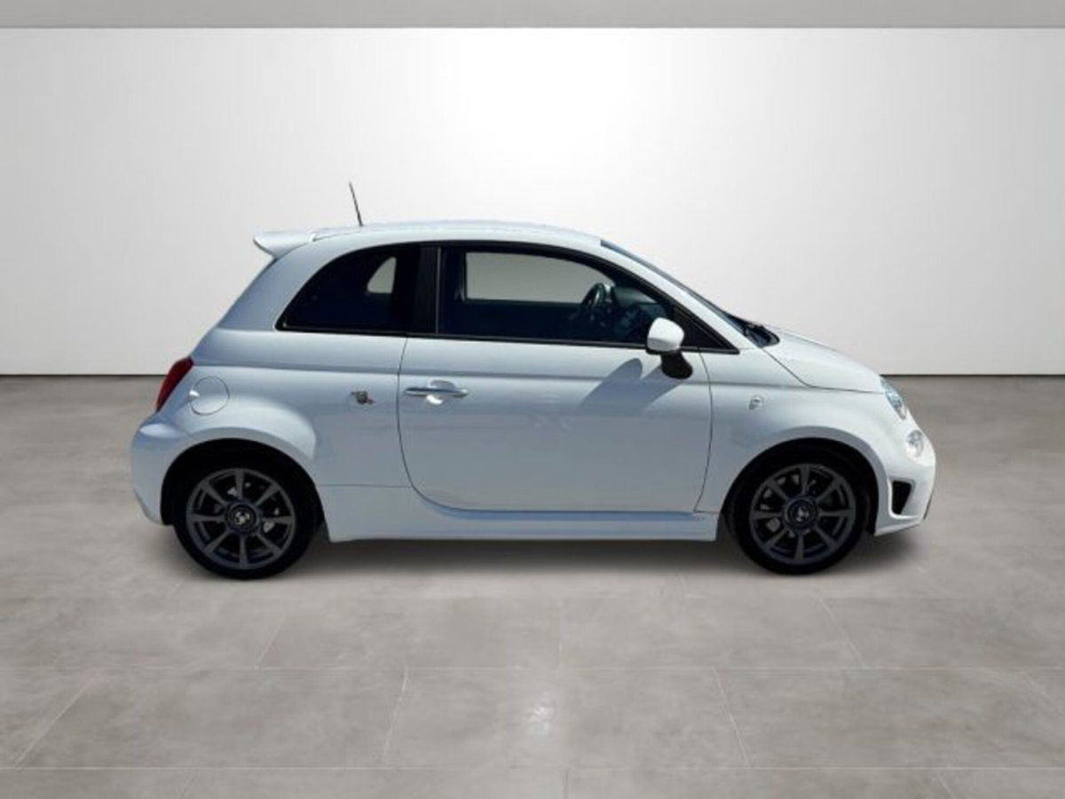 Abarth 595 595 1.4 Turbo T-Jet 165 CV (8)