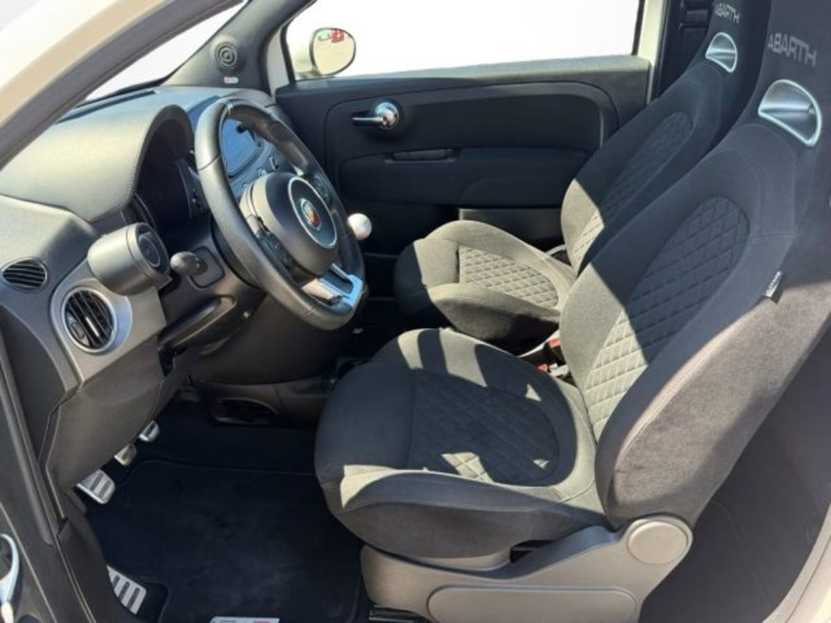Abarth 595 595 1.4 Turbo T-Jet 165 CV (9)
