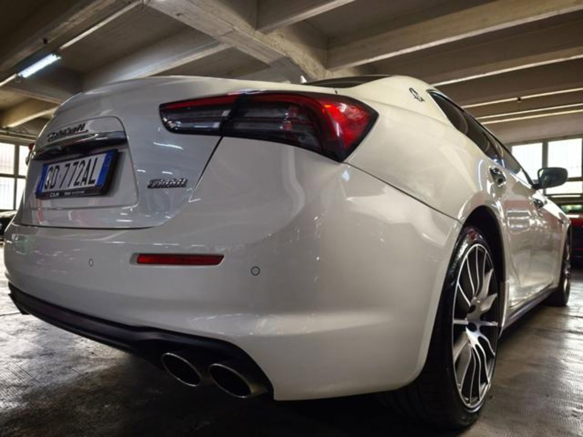 Maserati Ghibli Ghibli V6 Diesel (3)