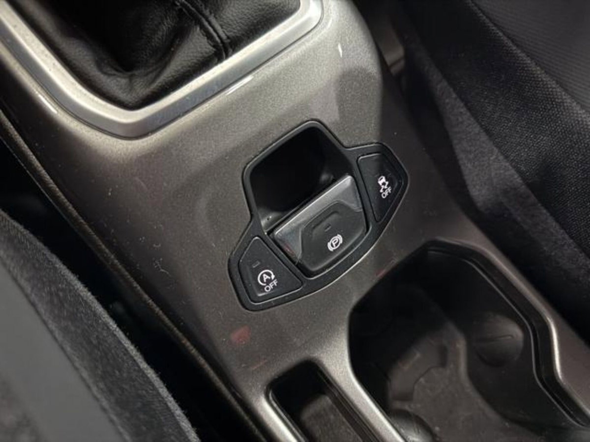 Jeep Renegade 1.6 Mjt 130 CV Limited (11)