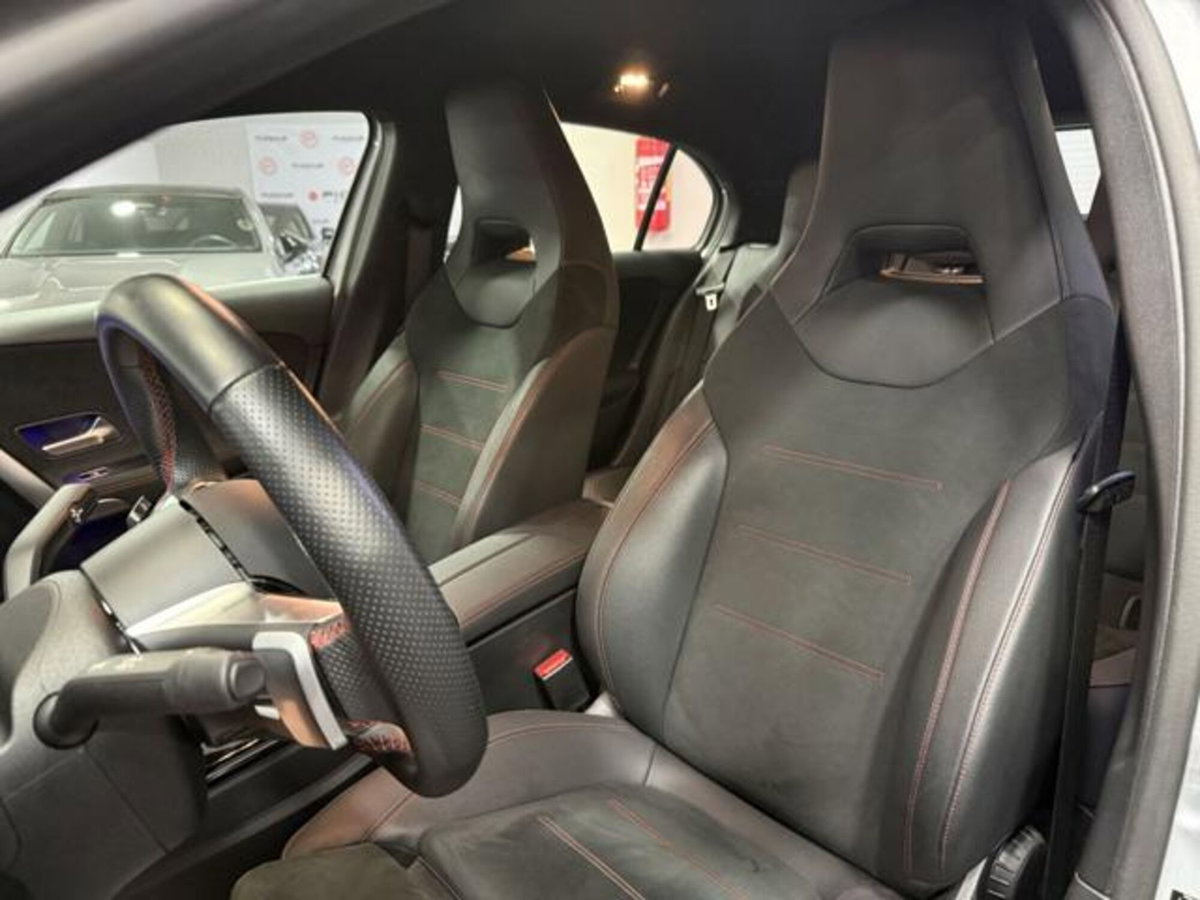 Mercedes-Benz Classe A Sedan 180 AMG Line Premium Plus auto (10)