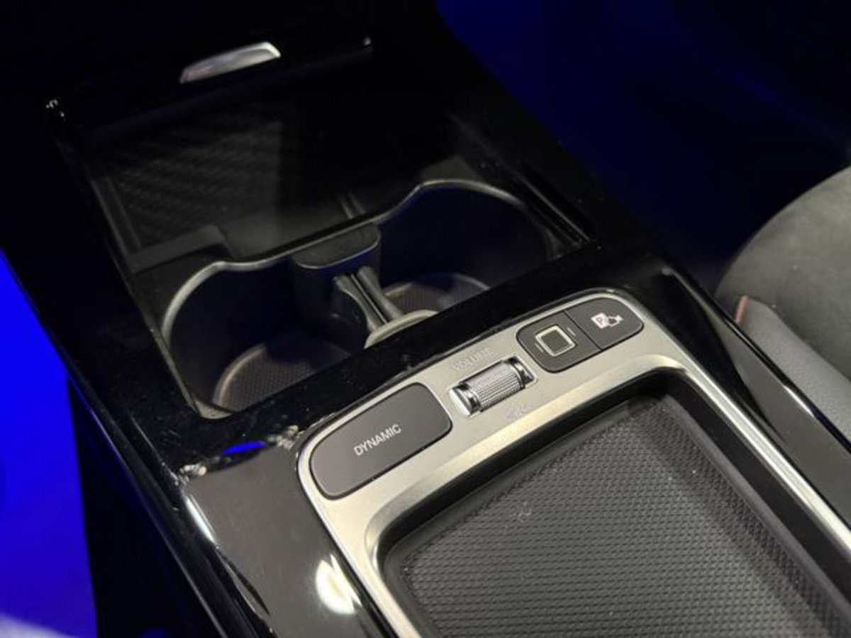 Mercedes-Benz Classe A Sedan 180 AMG Line Premium Plus auto (11)