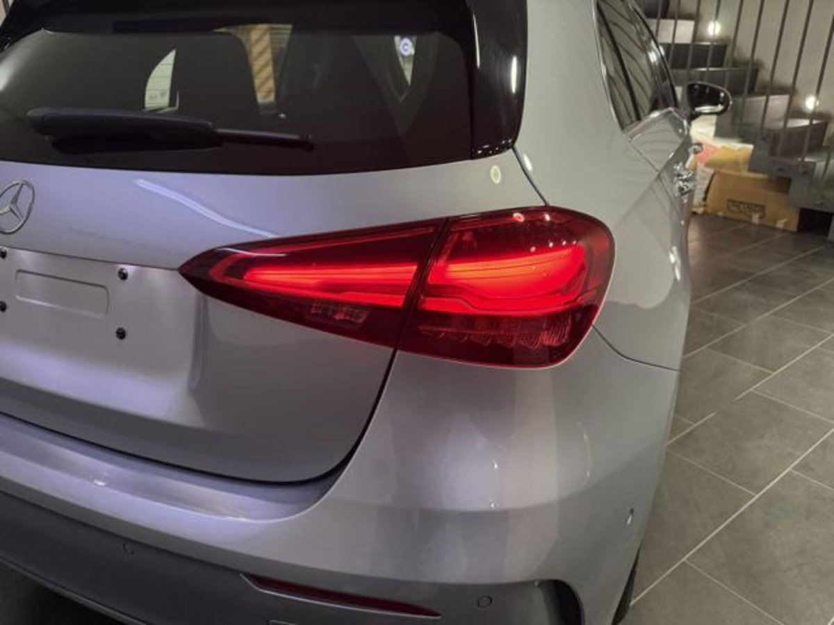 Mercedes-Benz Classe A Sedan 180 AMG Line Premium Plus auto (6)