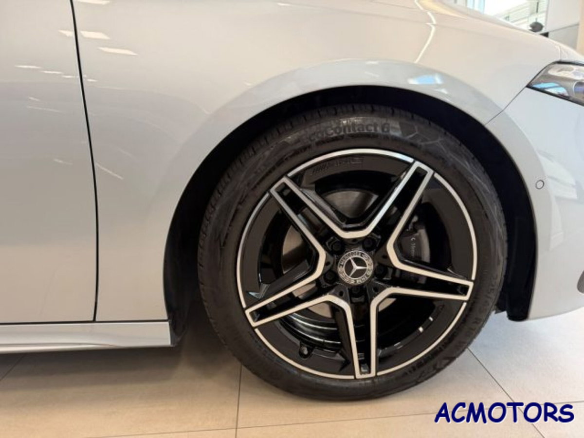 Mercedes-Benz Classe A Sedan 180 d AMG Line Premium Plus auto (8)