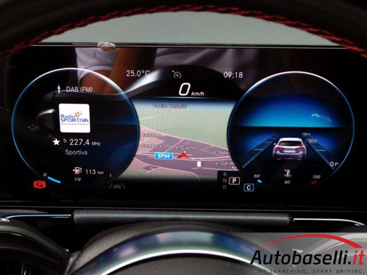 Mercedes-Benz GLA SUV 200 d Automatic Premium (15)