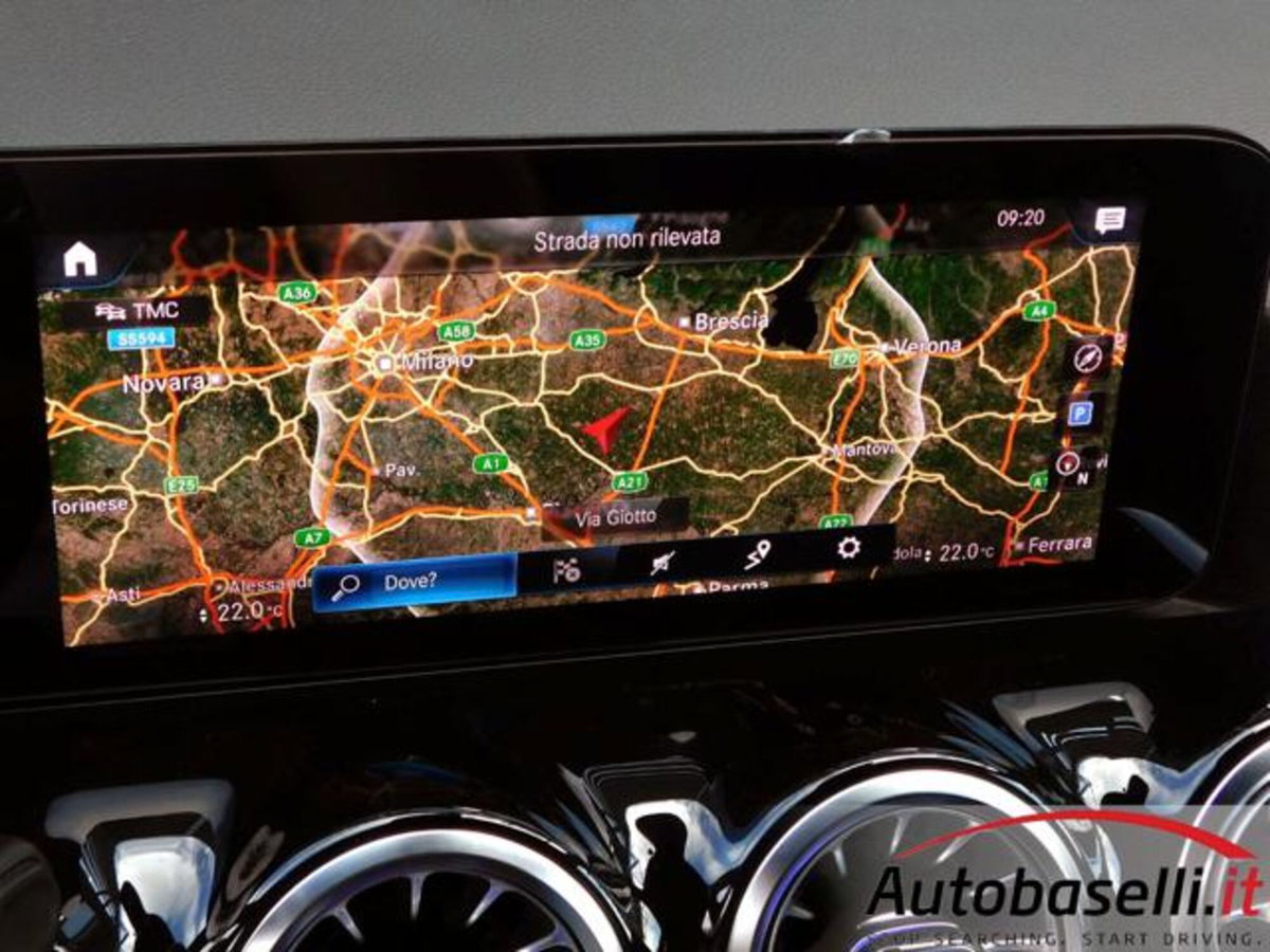 Mercedes-Benz GLA SUV 200 d Automatic Premium (7)