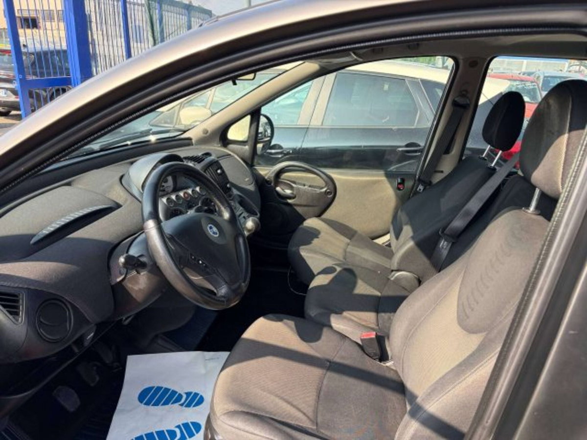 Fiat Multipla 1.9 MJT Active (11)